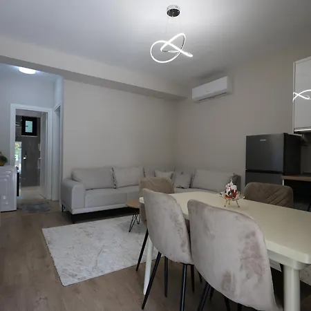 Appartement Xhimi - *